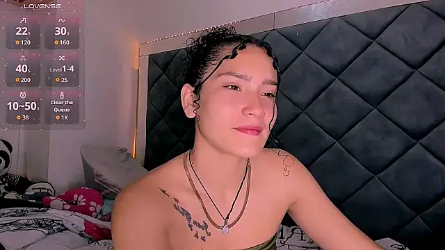 Nellyhills online show from 10, 10, 2025