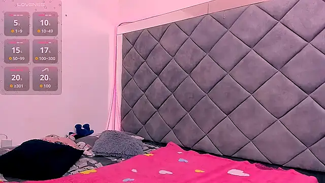 Nellyhills online show from 26, 11, 2025