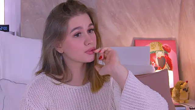 EllieHayes online show from 22, 3, 2025