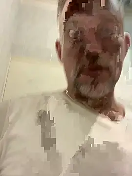 Snapshot of FrankJake99 chatting on 20, 12, 2025 FrankJake99 online show from 20, 12, 2025