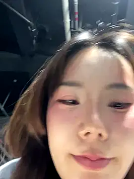 Snapshot of ChuChu1991 chatting on 5, 11, 2025 ChuChu1991 online show from 5, 11, 2025