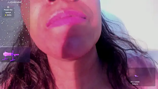 Snapshot of KamariaFyre chatting on 12, 1, 2025 KamariaFyre online show from 12, 1, 2025