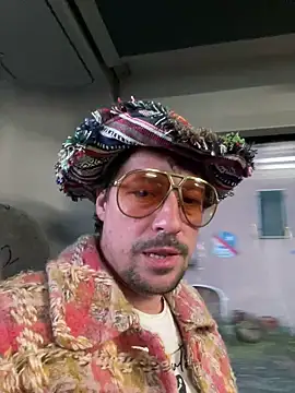 Snapshot of zenzero87 chatting on 3, 3, 2025 zenzero87 online show from 3, 3, 2025