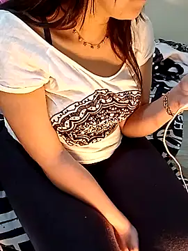 Snapshot of ShadiaStar chatting on 22, 1, 2025 ShadiaStar online show from 22, 1, 2025
