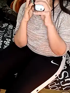 Snapshot of ShadiaStar chatting on 20, 2, 2025 ShadiaStar online show from 20, 2, 2025