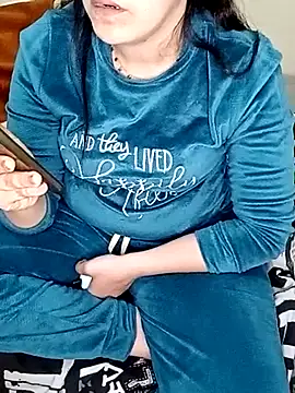 Snapshot of ShadiaStar chatting on 22, 2, 2025 ShadiaStar online show from 22, 2, 2025