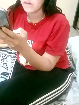 Snapshot of ShadiaStar chatting on 1, 3, 2025 ShadiaStar online show from 1, 3, 2025