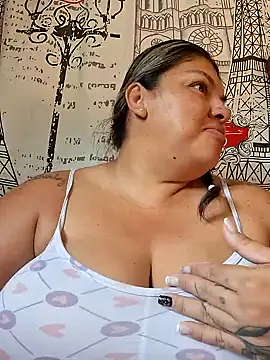 chubby sexy big tits online show from 29, 10, 2025