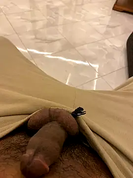 Snapshot of Lahcene chatting on 30, 11, 2025 Lahcene online show from 30, 11, 2025