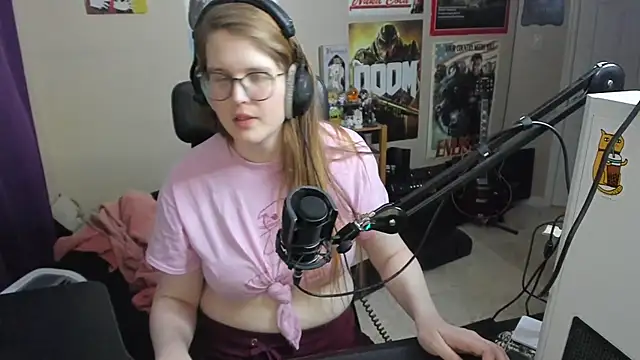 Snapshot of HannahCastle96 chatting on 21, 1, 2025 HannahCastle96 online show from 21, 1, 2025