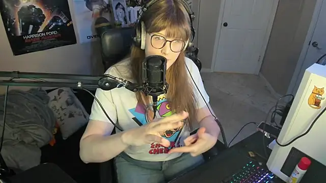 Snapshot of HannahCastle96 chatting on 19, 11, 2025 HannahCastle96 online show from 19, 11, 2025