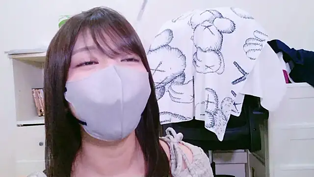 Snapshot of Runarunapi chatting on 25, 11, 2025 Runarunapi online show from 25, 11, 2025