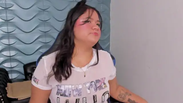 natasha adams22 online show from 11, 2, 2025