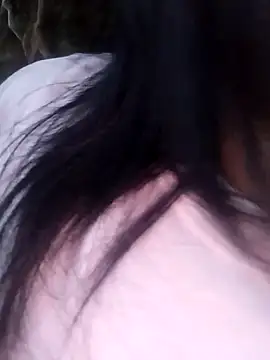 Snapshot of Danna-linyi chatting on 6, 3, 2025 Danna-linyi online show from 6, 3, 2025