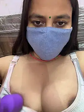 Snapshot of nehas chatting on 5, 2, 2025 nehas online show from 5, 2, 2025