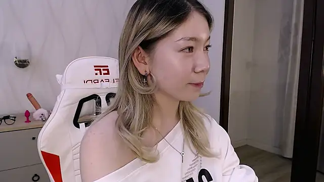 Snapshot of Babby_Rabbit chatting on 9, 9, 2025 Babby Rabbit online show from 9, 9, 2025