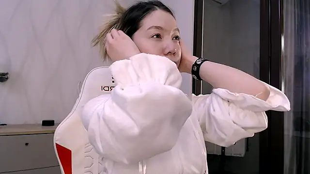 Snapshot of Babby_Rabbit chatting on 18, 11, 2025 Babby Rabbit online show from 18, 11, 2025