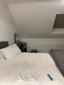 littlebambi26 online show from 24, 4, 2026