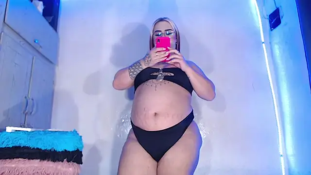 Snapshot of Dulce_smith_1 chatting on 2, 3, 2025 Dulce smith 1 online show from 2, 3, 2025