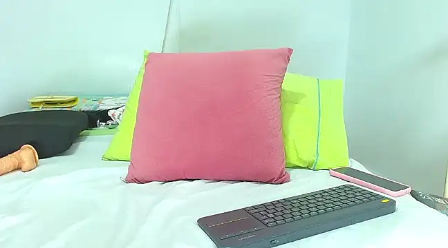 Snapshot of katerineleon chatting on 10, 3, 2025 katerineleon online show from 10, 3, 2025