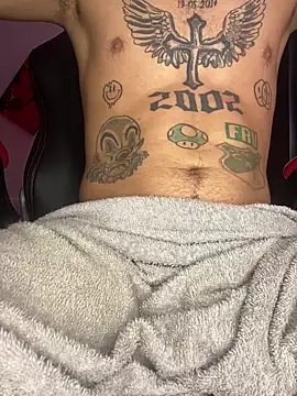 Junihn0 online show from 22, 1, 2025