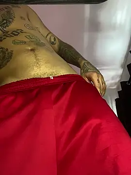 Junihn0 online show from 28, 1, 2025