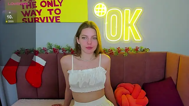 Snapshot of marie_reyes_ chatting on 19, 12, 2024 marie reyes online show from 19, 12, 2024