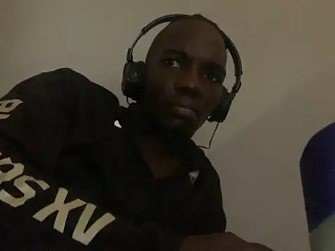 Snapshot of Shawtyblaque21 chatting on 21, 11, 2025 Shawtyblaque21 online show from 21, 11, 2025