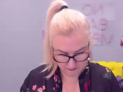 Snapshot of ChristyBrooks chatting on 18, 1, 2025 ChristyBrooks online show from 18, 1, 2025