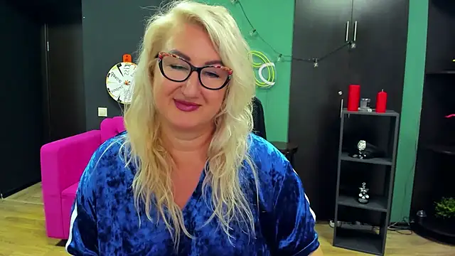 Snapshot of ChristyBrooks chatting on 1, 10, 2025 ChristyBrooks online show from 1, 10, 2025