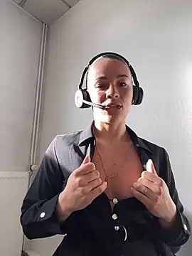 Snapshot of ImImmy chatting on 10, 3, 2025 ImImmy online show from 10, 3, 2025