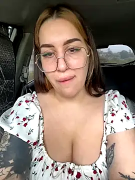 VikiDemi online show from 18, 9, 2025