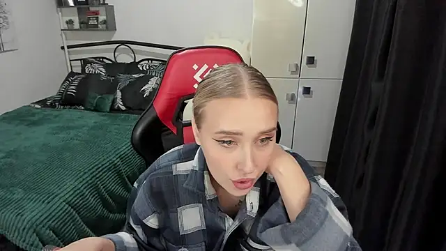 LinaTruly online show from 18, 9, 2025