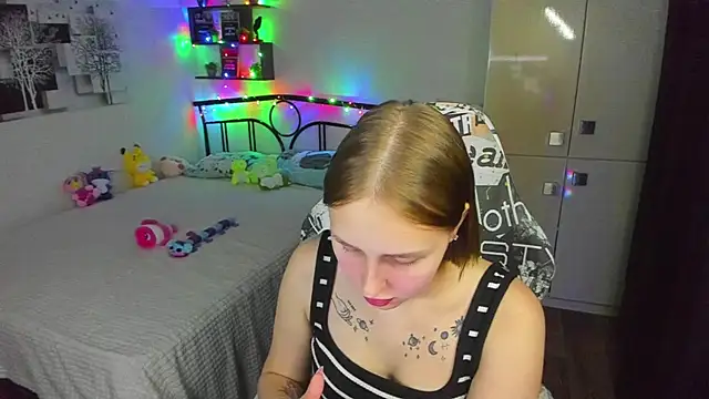 LinaTruly online show from 1, 6, 2026