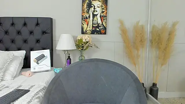 Robin Rief online show from 7, 2, 2025