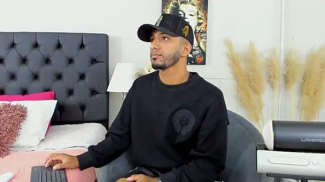 Robin Rief online show from 11, 3, 2025