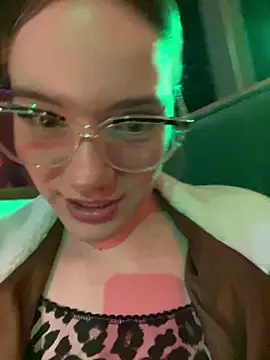 Snapshot of NicoleCut chatting on 19, 10, 2025 NicoleCut online show from 19, 10, 2025