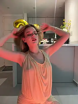 Snapshot of NicoleCut chatting on 11, 2, 2026 NicoleCut online show from 11, 2, 2026