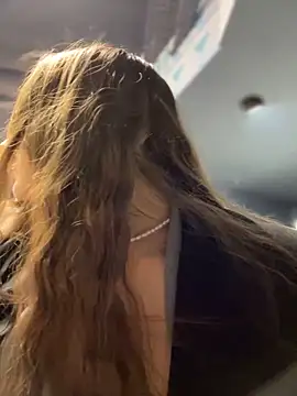 VelvetVixenI online show from 15, 4, 2026