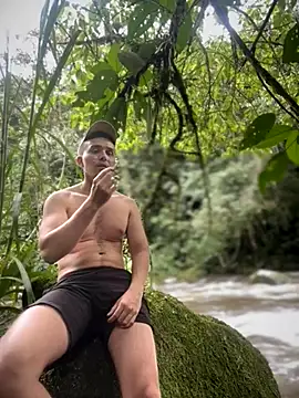 adam-rivera online show from 17, 11, 2025