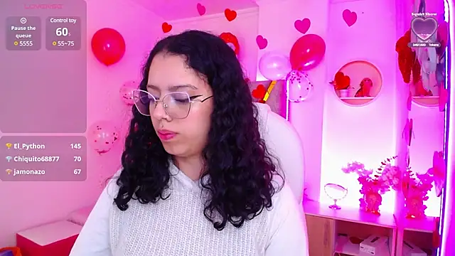 Snapshot of Aurora_Brownn chatting on 10, 2, 2025 Aurora Brownn online show from 10, 2, 2025