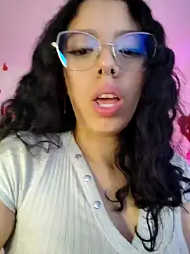 Snapshot of Aurora_Brownn chatting on 11, 2, 2025 Aurora Brownn online show from 11, 2, 2025