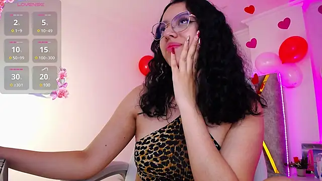 Snapshot of Aurora_Brownn chatting on 19, 2, 2025 Aurora Brownn online show from 19, 2, 2025