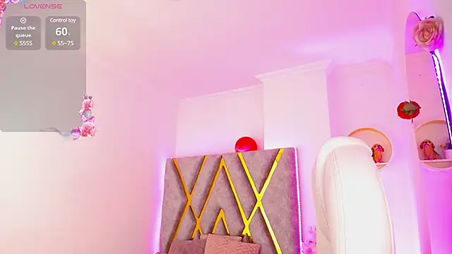 Snapshot of Aurora_Brownn chatting on 11, 3, 2025 Aurora Brownn online show from 11, 3, 2025