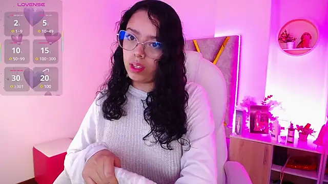 Snapshot of Aurora_Brownn chatting on 14, 3, 2025 Aurora Brownn online show from 14, 3, 2025