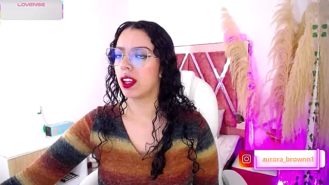 Snapshot of Aurora_Brownn chatting on 12, 9, 2025 Aurora Brownn online show from 12, 9, 2025