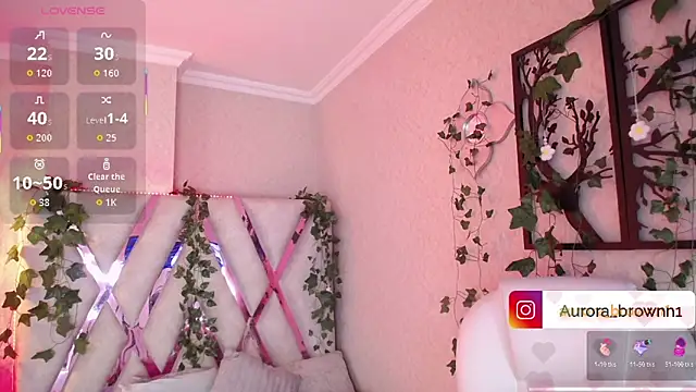 Snapshot of Aurora_Brownn chatting on 9, 11, 2025 Aurora Brownn online show from 9, 11, 2025