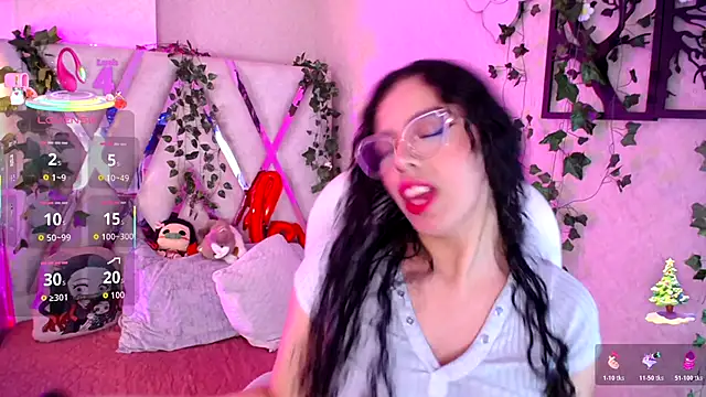 Snapshot of Aurora_Brownn chatting on 2, 12, 2025 Aurora Brownn online show from 2, 12, 2025