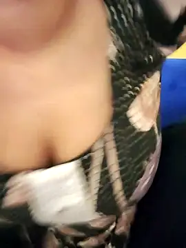 Snapshot of Haniya-143 chatting on 17, 9, 2025 Haniya-143 online show from 17, 9, 2025