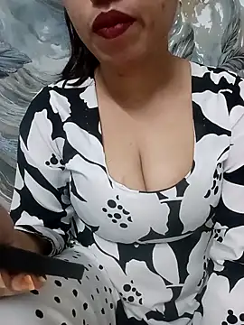 Snapshot of Haniya-143 chatting on 30, 4, 2026 Haniya-143 online show from 30, 4, 2026